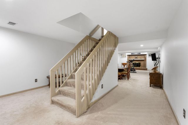 4840 Paddington Way, Powell, OH 43065