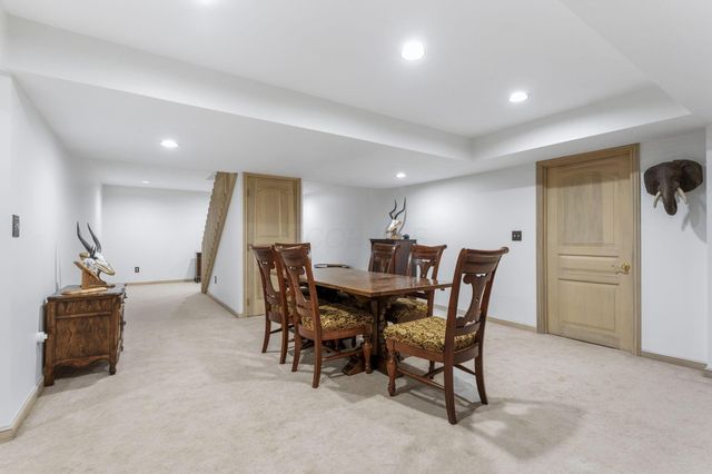 4840 Paddington Way, Powell, OH 43065