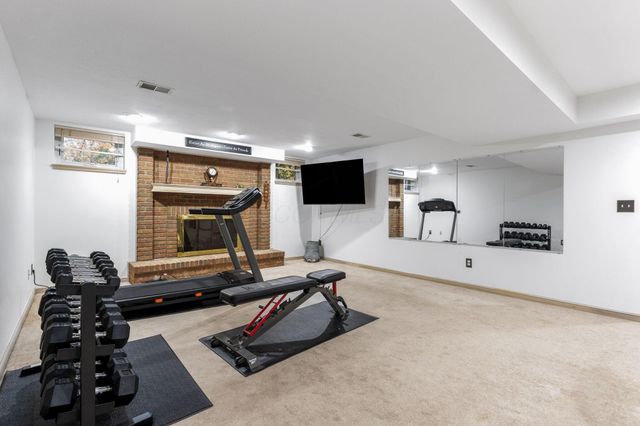 4840 Paddington Way, Powell, OH 43065