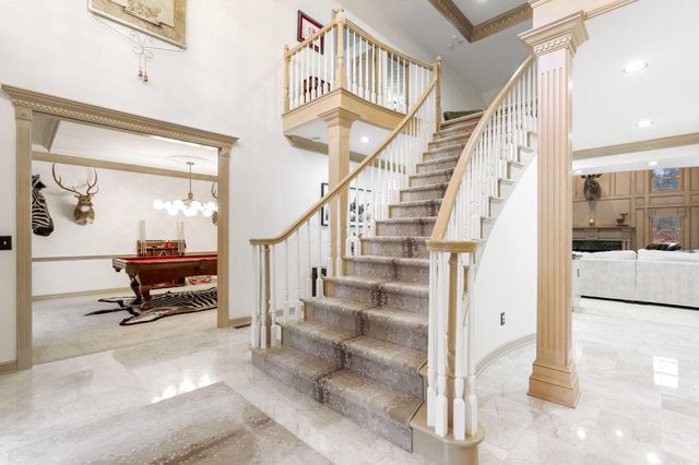 4840 Paddington Way, Powell, OH 43065