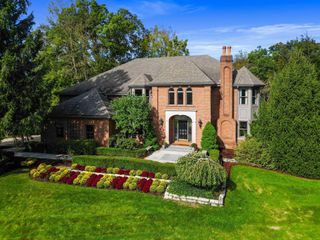 4840 Paddington Way, Powell, OH 43065