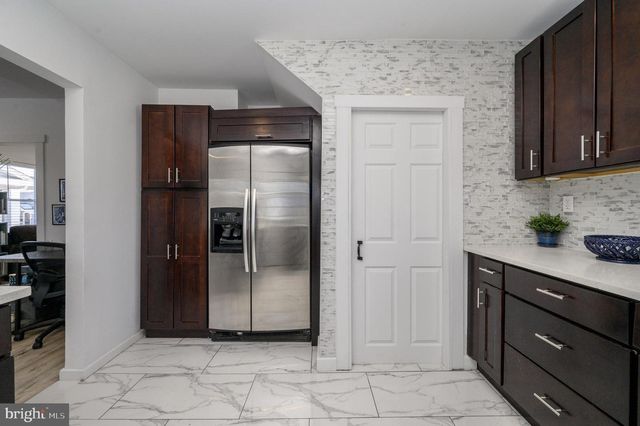 317 BILLINGSPORT RD, Paulsboro, NJ 08066