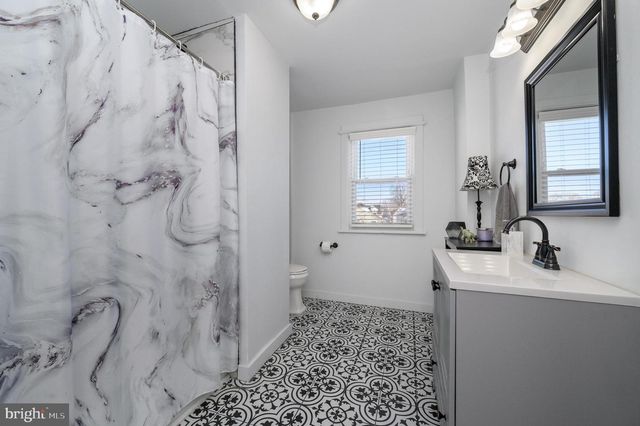 317 BILLINGSPORT RD, Paulsboro, NJ 08066