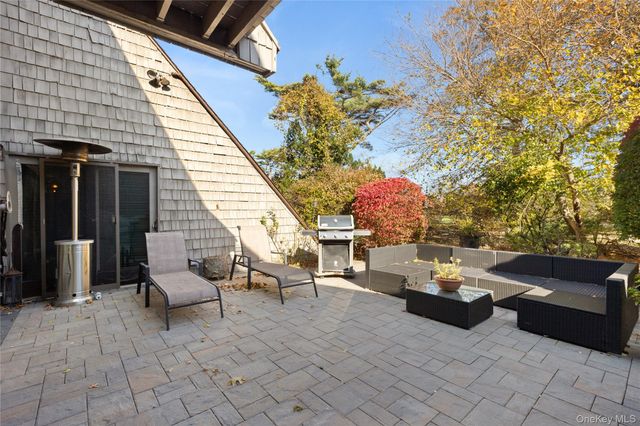 183 Captains Way, Bay Shore, NY 11706