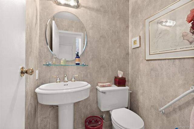 183 Captains Way, Bay Shore, NY 11706