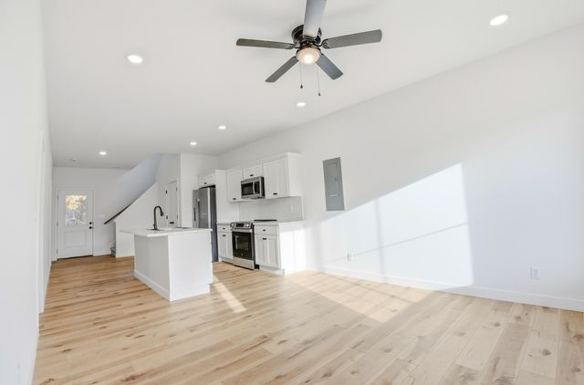 2649 FRAZIER LP, Columbia, MO 65202