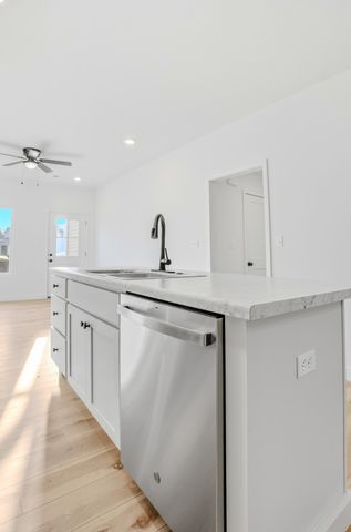 2649 FRAZIER LP, Columbia, MO 65202