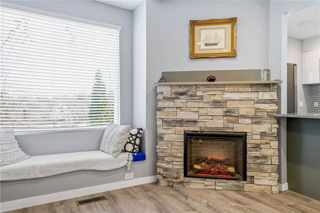 4037 Windsor St, Greenfield, PA 15217