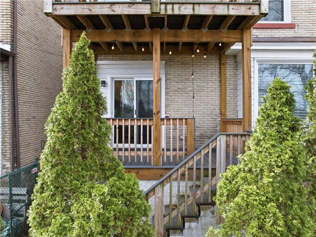 4037 Windsor St, Greenfield, PA 15217