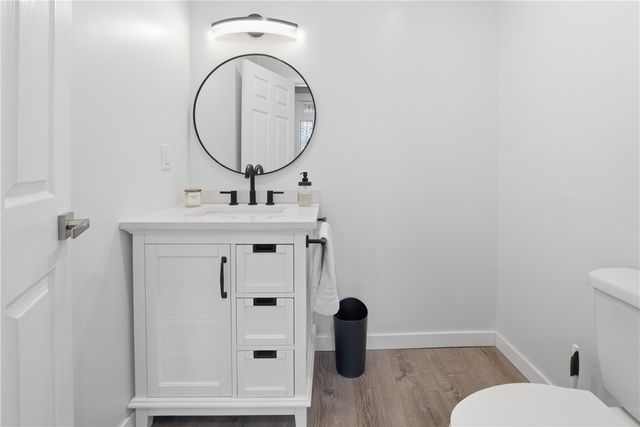 4037 Windsor St, Greenfield, PA 15217