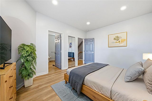 4037 Windsor St, Greenfield, PA 15217