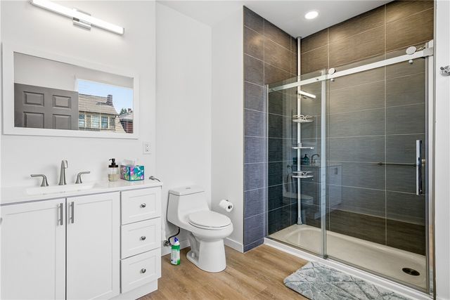 4037 Windsor St, Greenfield, PA 15217