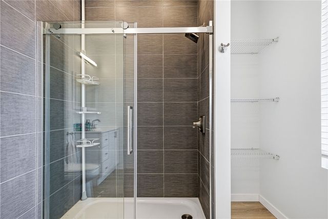 4037 Windsor St, Greenfield, PA 15217