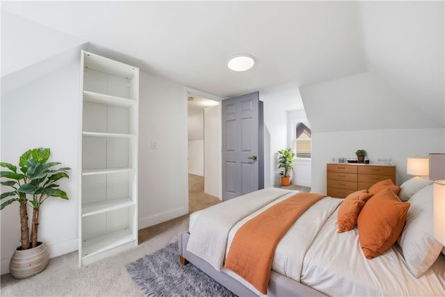 4037 Windsor St, Greenfield, PA 15217