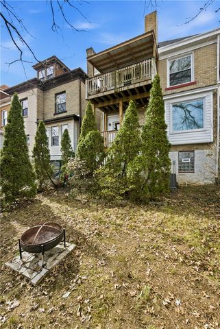 4037 Windsor St, Greenfield, PA 15217