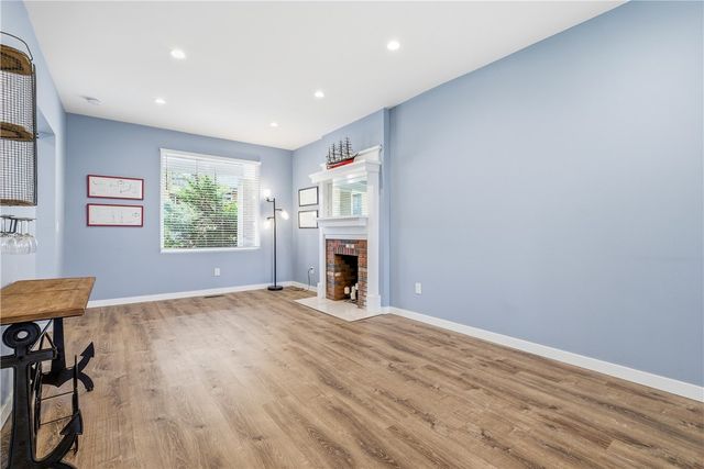 4037 Windsor St, Greenfield, PA 15217