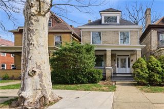 4037 Windsor St, Greenfield, PA 15217