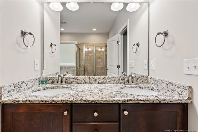 95 Valley Brook Lane, Spring Lake, NC 28390