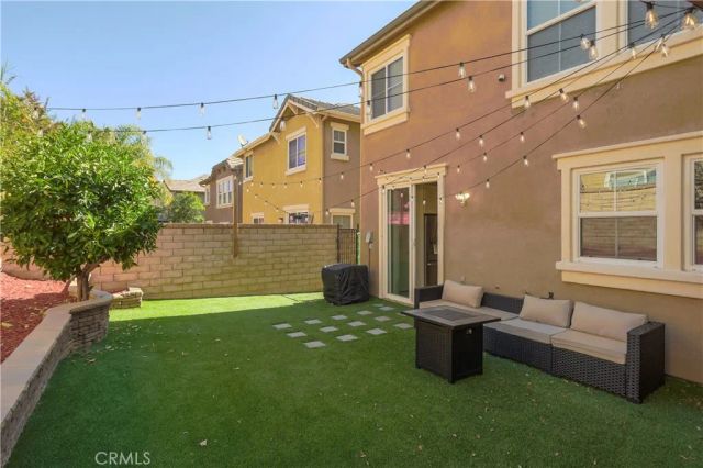 28215 Clementine Drive, Saugus, CA 91350