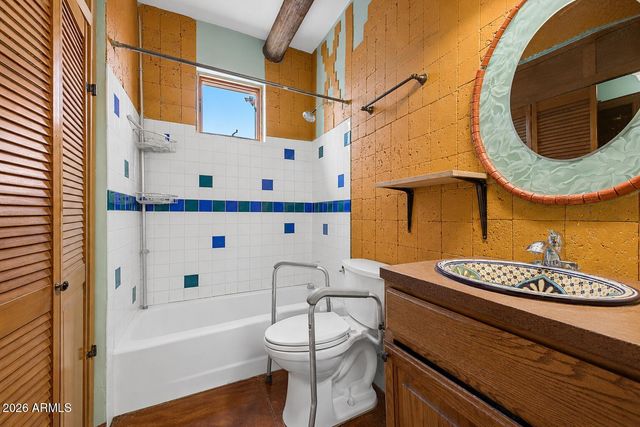 8618 S CALLE VAUO NAWI --, Guadalupe, AZ 85283