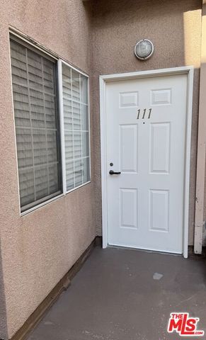 5620 Yolanda Avenue 111, Tarzana (los Angeles), CA 91356