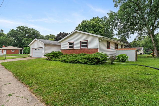 4336 26th Avenue, Moline, IL 61265