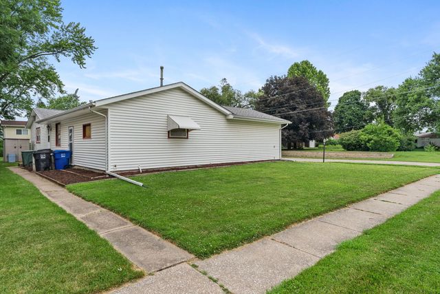 4336 26th Avenue, Moline, IL 61265