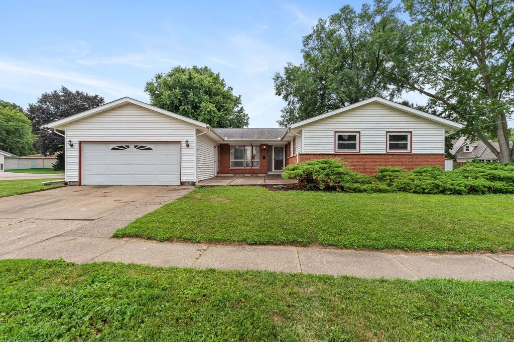 4336 26th Avenue, Moline, IL 61265
