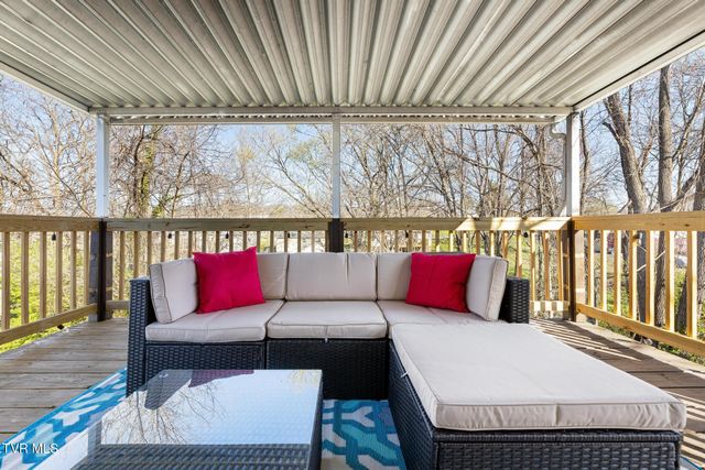 1216 Bluff City Highway, Bristol, TN 37620