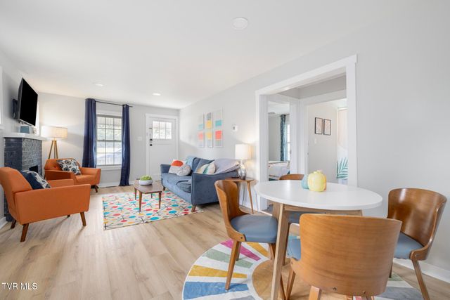 1216 Bluff City Highway, Bristol, TN 37620