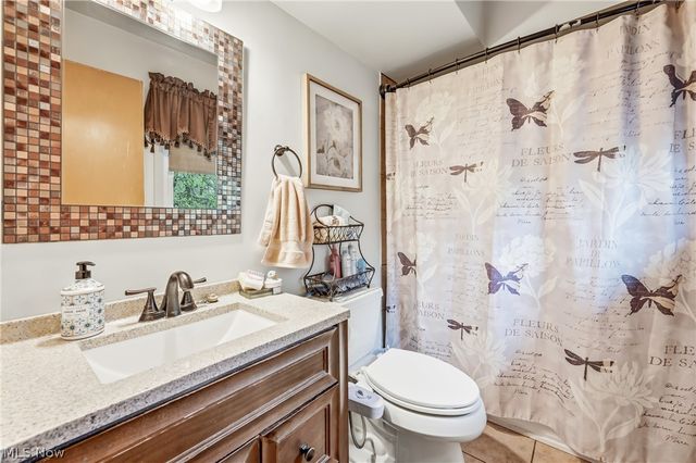 3441 Bentwillow Lane, Youngstown, OH 44511