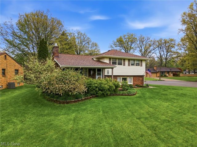 3441 Bentwillow Lane, Youngstown, OH 44511