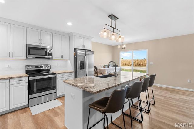 536 Eisenhower Boulevard, Troy, IL 62294