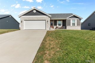 536 Eisenhower Boulevard, Troy, IL 62294