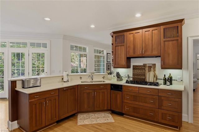 335 Coventry Park Lane, Winston-salem, NC 27104