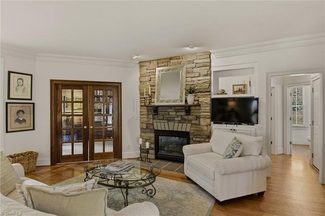 335 Coventry Park Lane, Winston-salem, NC 27104