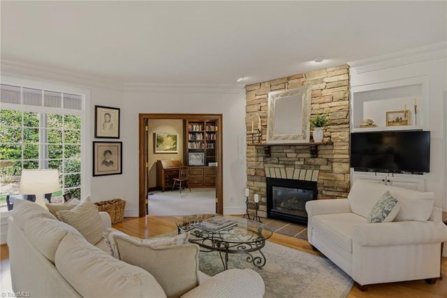 335 Coventry Park Lane, Winston-salem, NC 27104