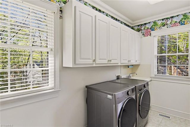 335 Coventry Park Lane, Winston-salem, NC 27104