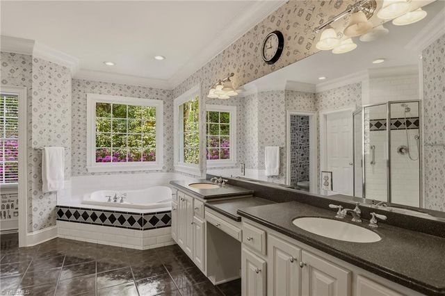 335 Coventry Park Lane, Winston-salem, NC 27104