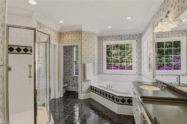 335 Coventry Park Lane, Winston-salem, NC 27104