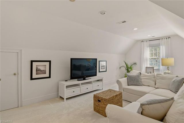 335 Coventry Park Lane, Winston-salem, NC 27104