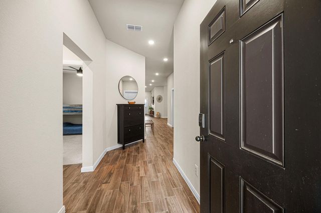 10419 Hay Meadow Drive, Iowa Colony, TX 77583