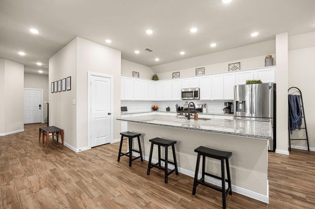 10419 Hay Meadow Drive, Iowa Colony, TX 77583