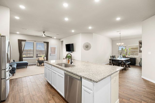 10419 Hay Meadow Drive, Iowa Colony, TX 77583