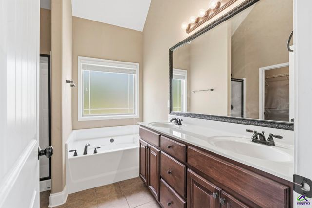 360 Golden Ocala Boulevard, Macon, GA 31216