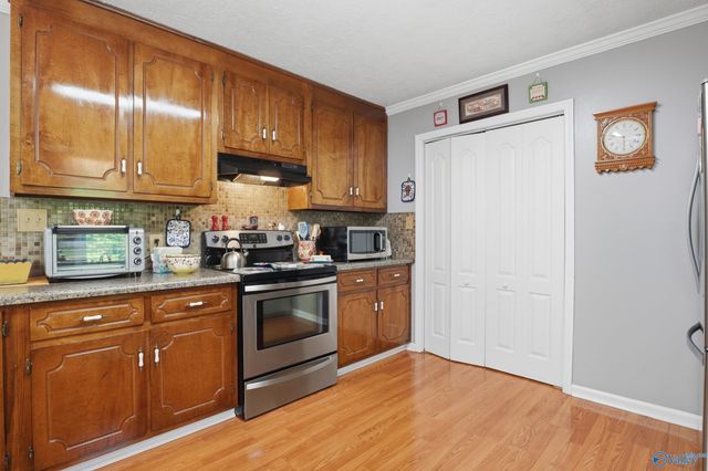 13741 Section Line Road, Elkmont, AL 35620