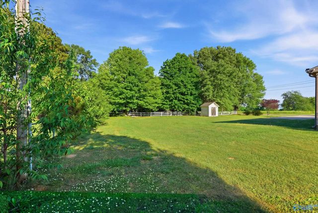 13741 Section Line Road, Elkmont, AL 35620