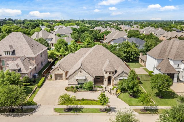 208 Saint Tropez Drive, Southlake, TX 76092