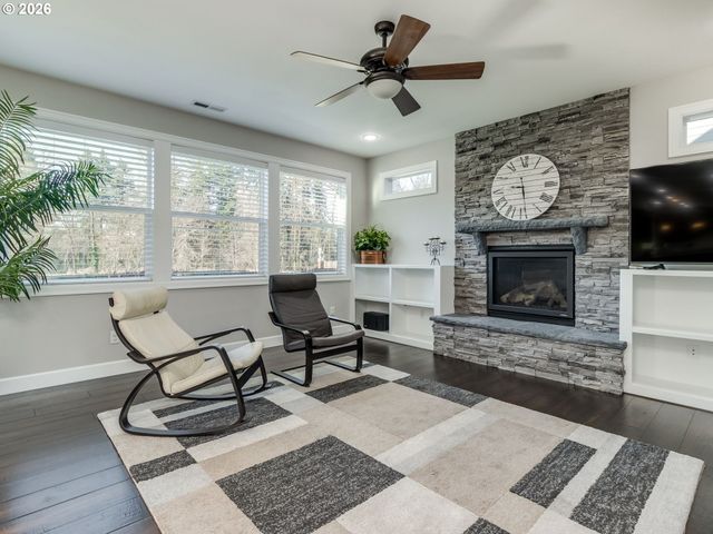 2150 N L Ct, Washougal, WA 98671