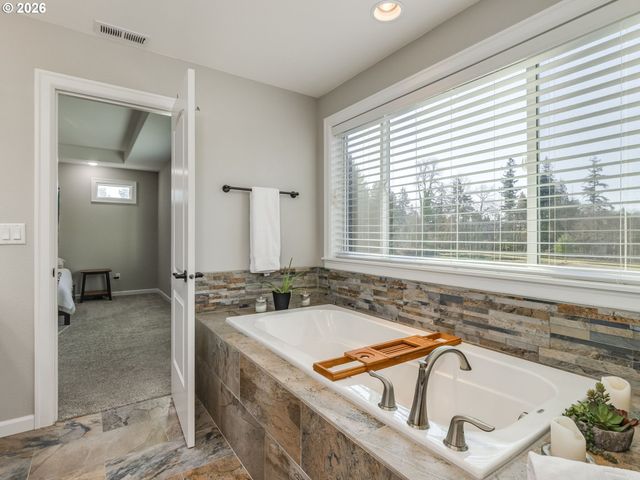 2150 N L Ct, Washougal, WA 98671